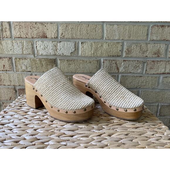 Free People Woven Cream and Tan Clogs - Picture 2 of 10